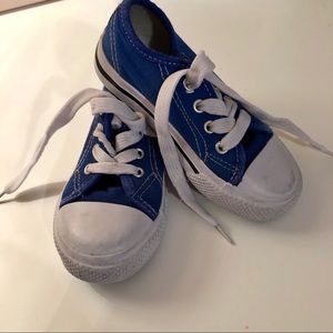 **SOLD IN BUNDLE**  Shell toe navy sneakers sz. 8